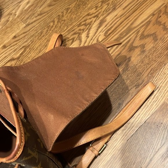 Louis Vuitton backpack - Picture 5 of 7